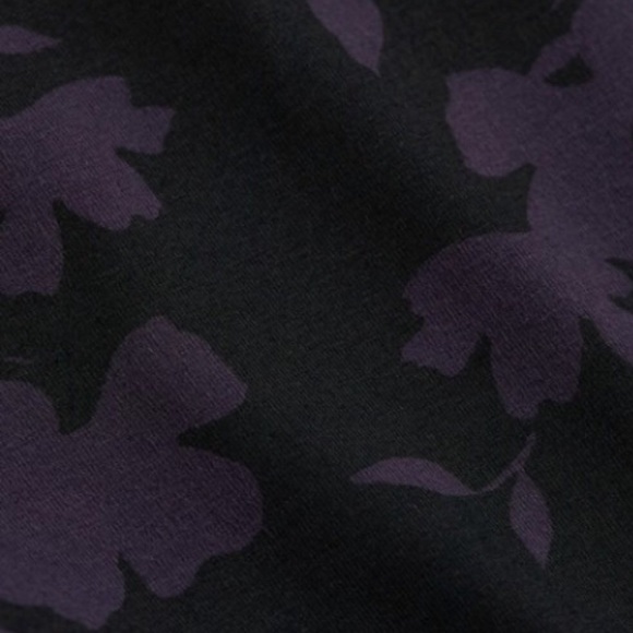 Pact Organic Cotton Pocket Leggings in Currant Floral color, size Small - Picture 6 of 7